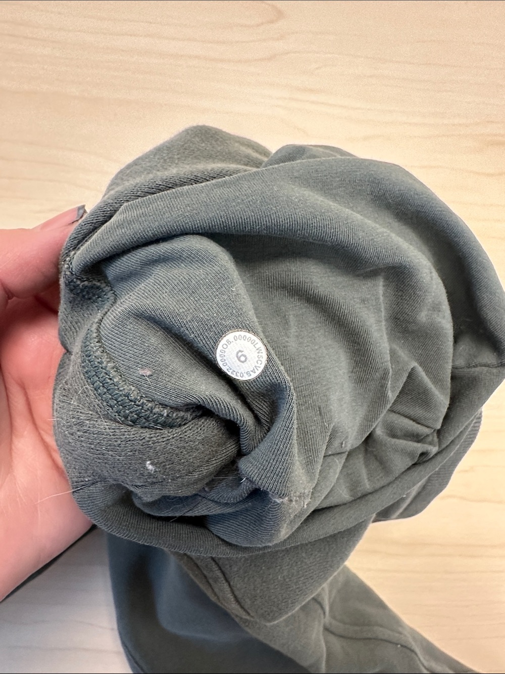 Lululemon olive green joggers size 6, drawstring waist, two front pockets - Picture 4 of 10